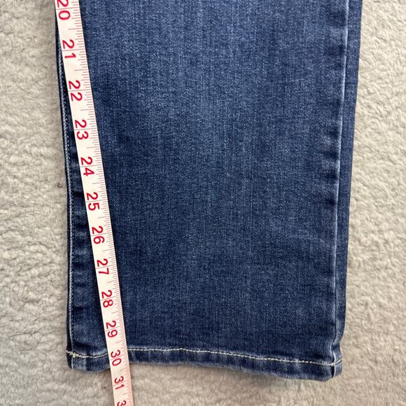 KanCan Women's Mid Rise Straight Leg Denim Jeans Medium Wash Plus Size 32 - Picture 5 of 8